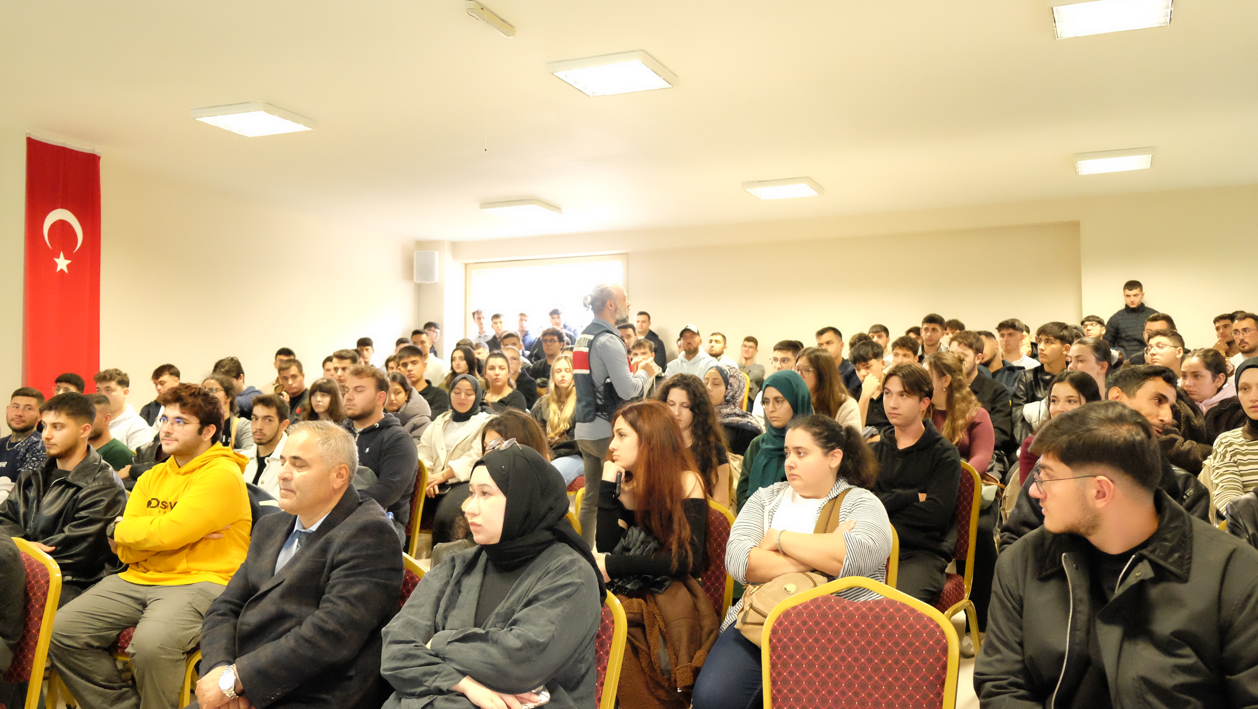 Yüksekokulumuzda Yeni Öğrencilerimiz İçin Oryantasyon Eğitimi Gerçekleştirildi